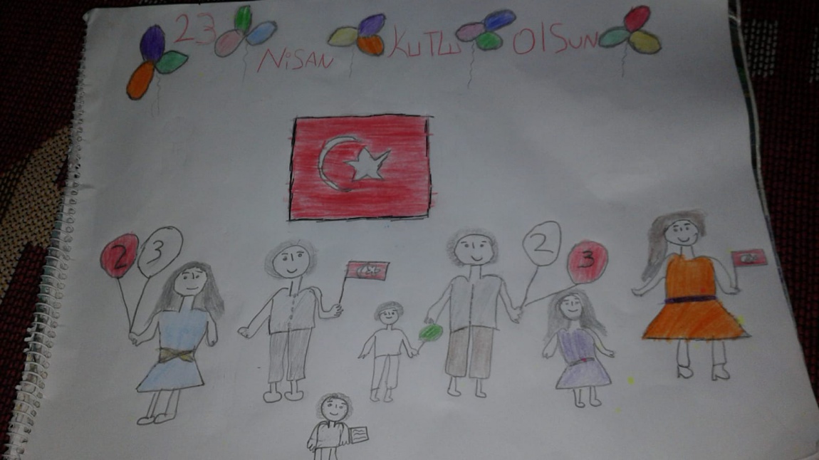 Öğrencilerimiz 23 Nisan'ı Evlerinde Aileleriyle Birlikte Kutladılar